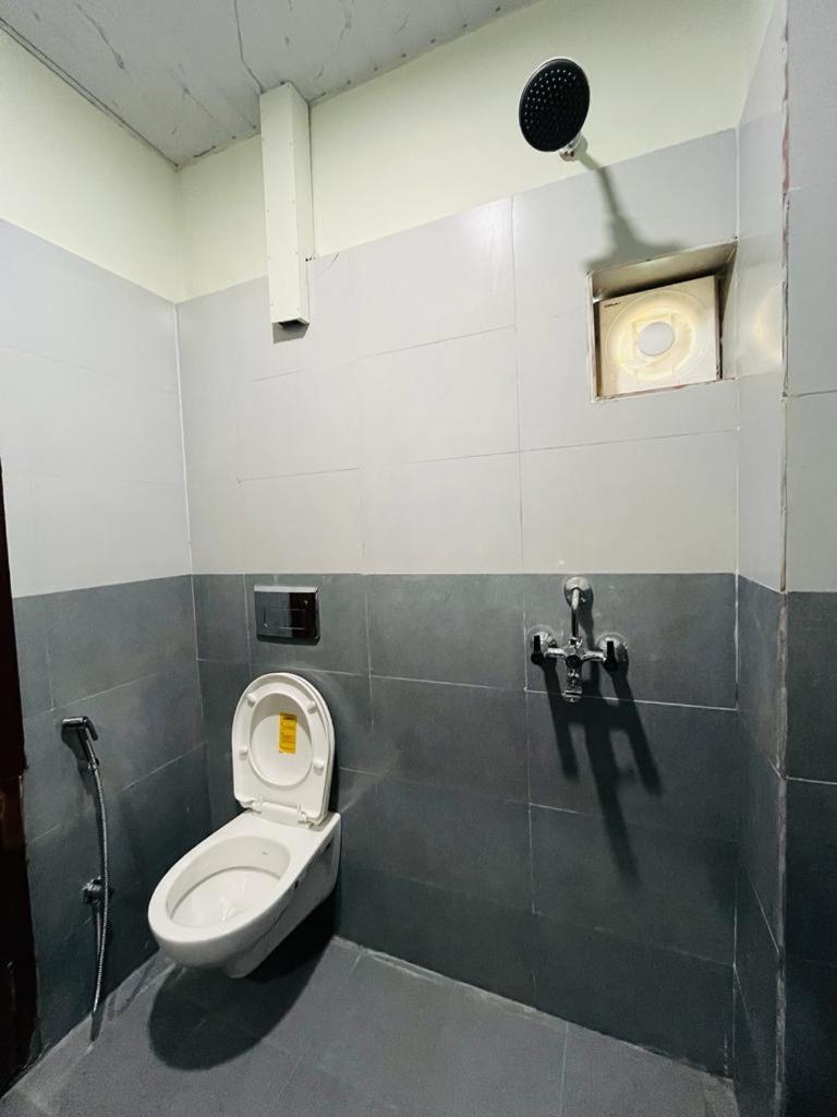فاراناسي My Roomz Banaras المظهر الخارجي الصورة